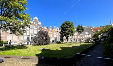 Amsterdam's Hidden Hofjes: The Courtyard Almshouses the Canal Tours Skip