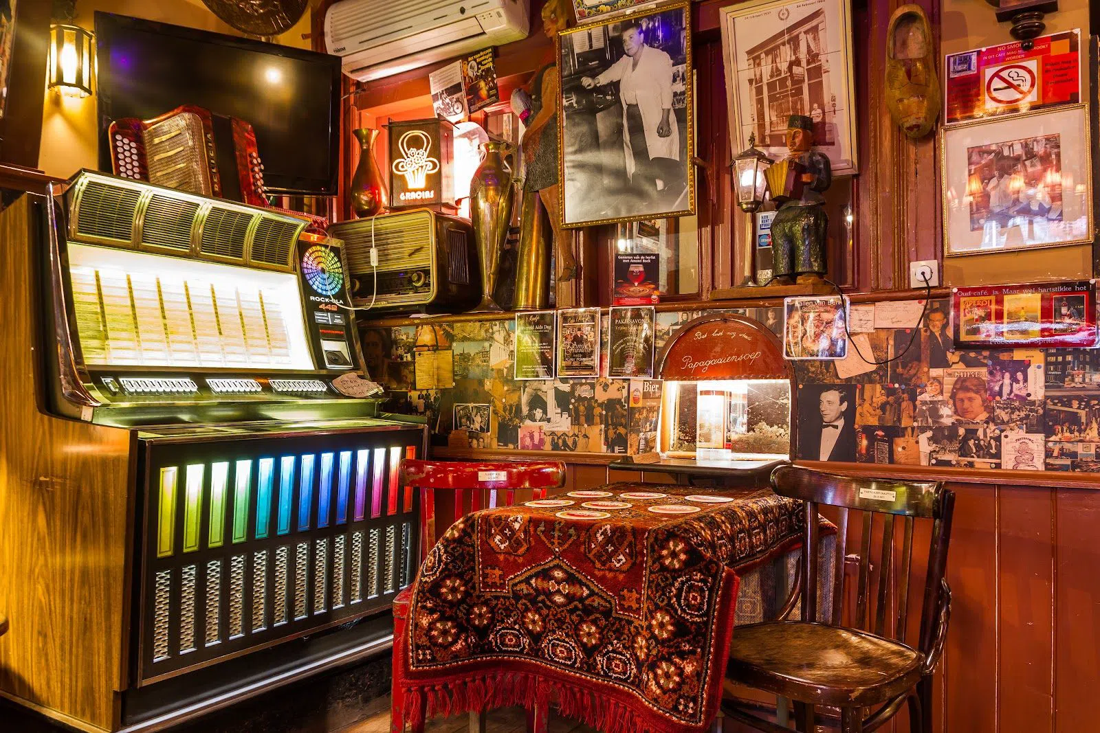 Café 't Mandje, Ámsterdam